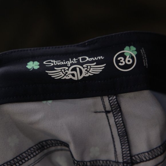 Straight Down Men's navy blue and green shamrocks Golf Shorts 36 10" inseam - Picture 6 of 7